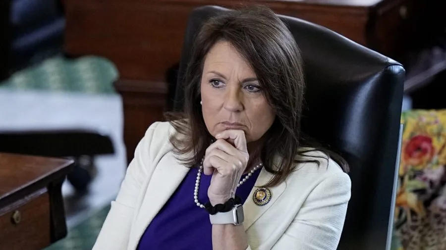 Ken Paxton's estranged wife tells GOP women: Vote Republican 'even if we’re mad'