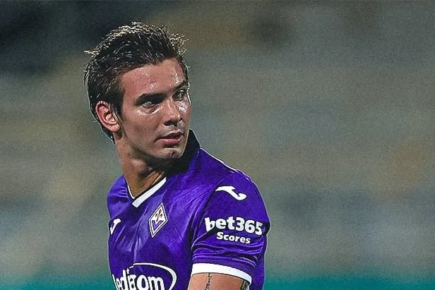 Franco Mastantuono, bajo la lupa en Fiorentina: críticas, adaptación al Calcio y un semestre que empezó torcido