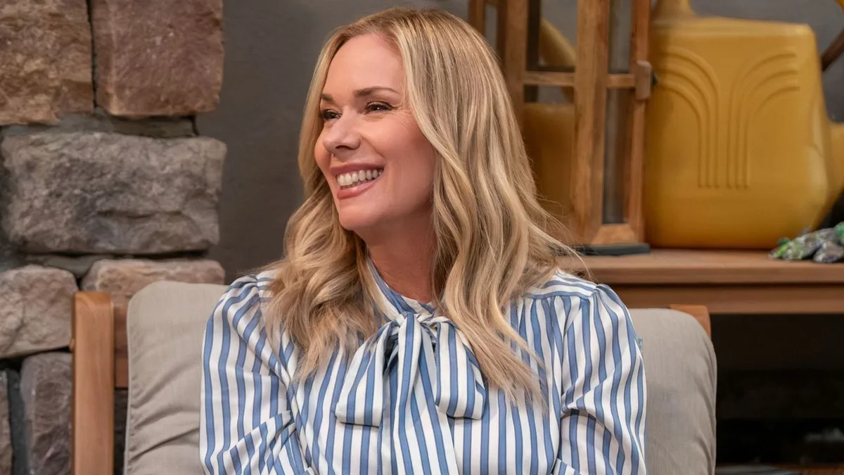 Stuart Fails to Save the Universe haters need to stream 'heartfelt' Chuck Lorre sitcom Leanne season 2 instead — new episodes are waiting for you on Netflix