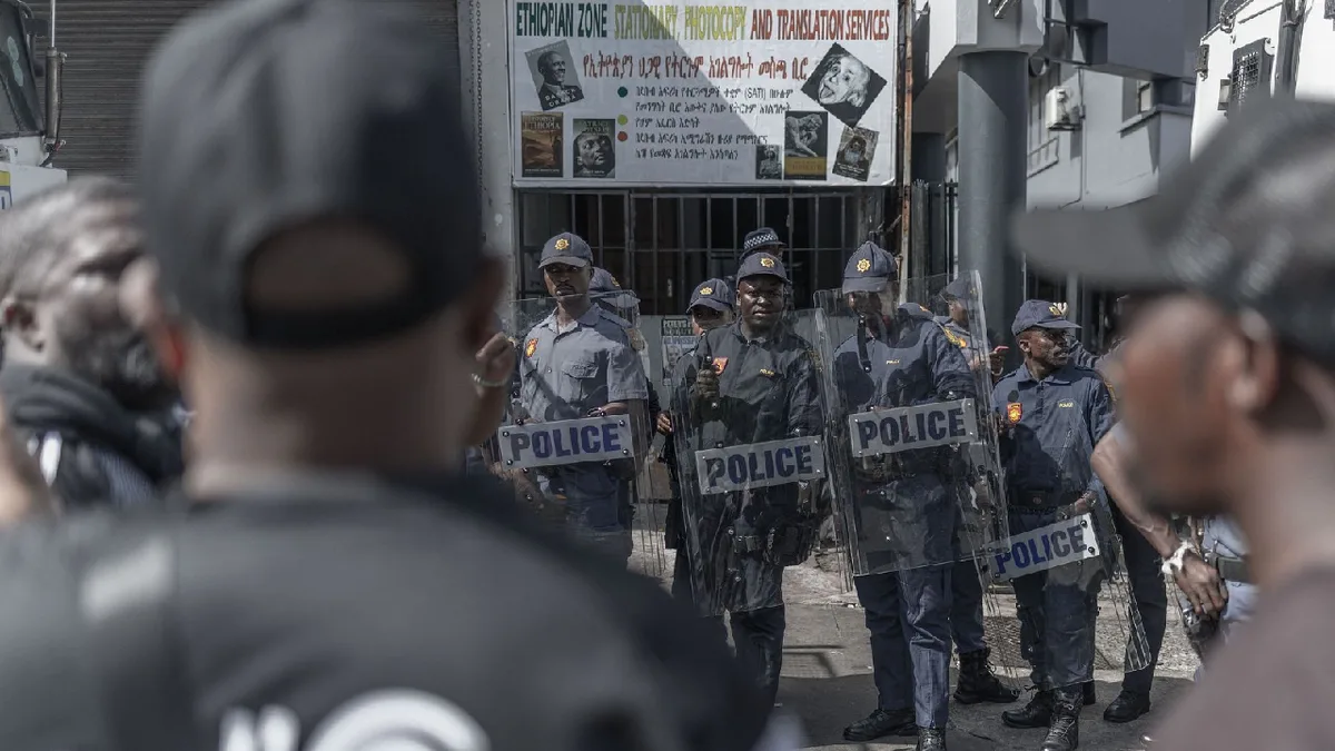 South Africa withdraws asylum directive after anti-migrant violence