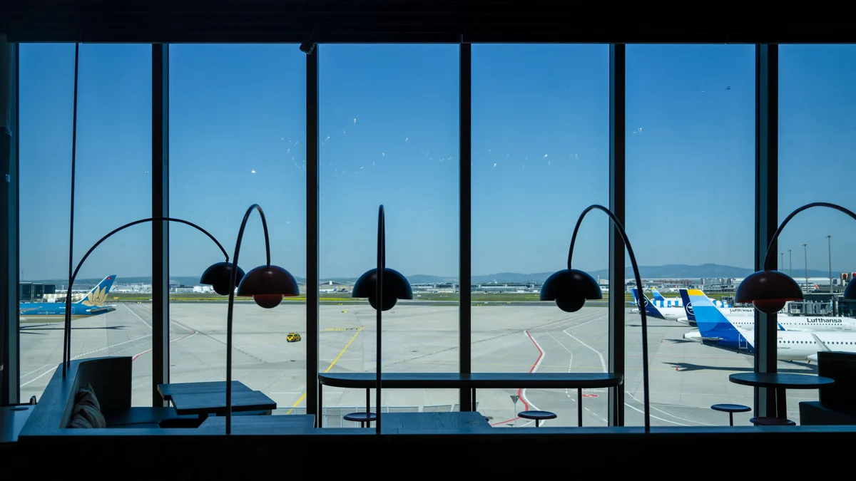 Dos empleados del aeropuerto de Fráncfort murieron por malaria tras ser picados por mosquitos que llegaron en avión