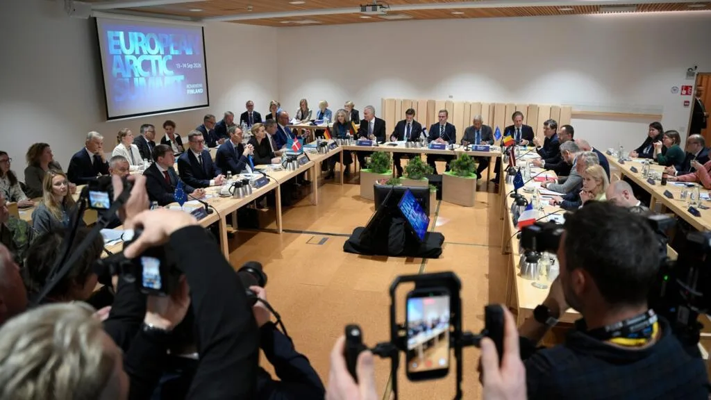 Líderes europeus se reúnem na Finlândia para discutir presença no Ártico