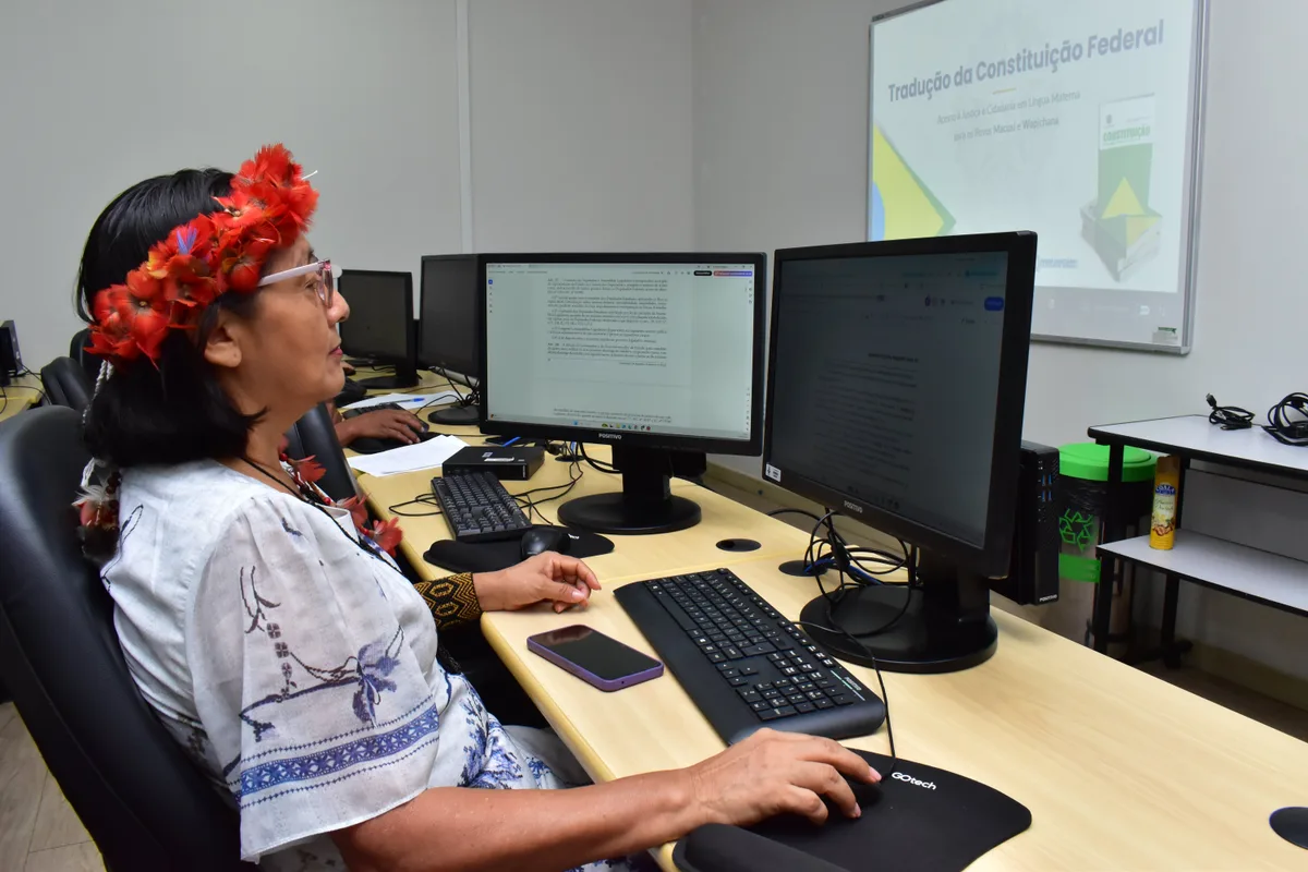 Tradução da Constituição Federal para Macuxi e Wapichana passa por validação linguística