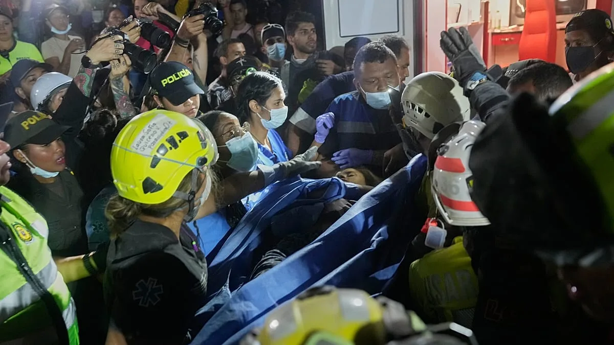 Colômbia: equipas de resgate salvam mulher após 36 horas sob os escombros