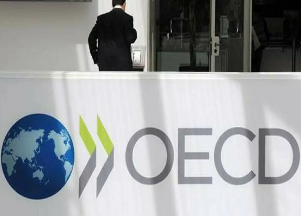 OCDE prevê crescimento da economia global de 2,9% em 2026 e 3% em 2027