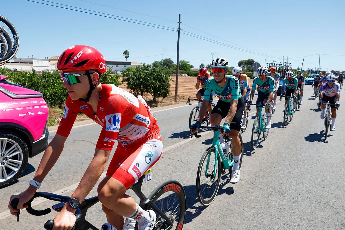 Pogacar cai e abandona Vuelta