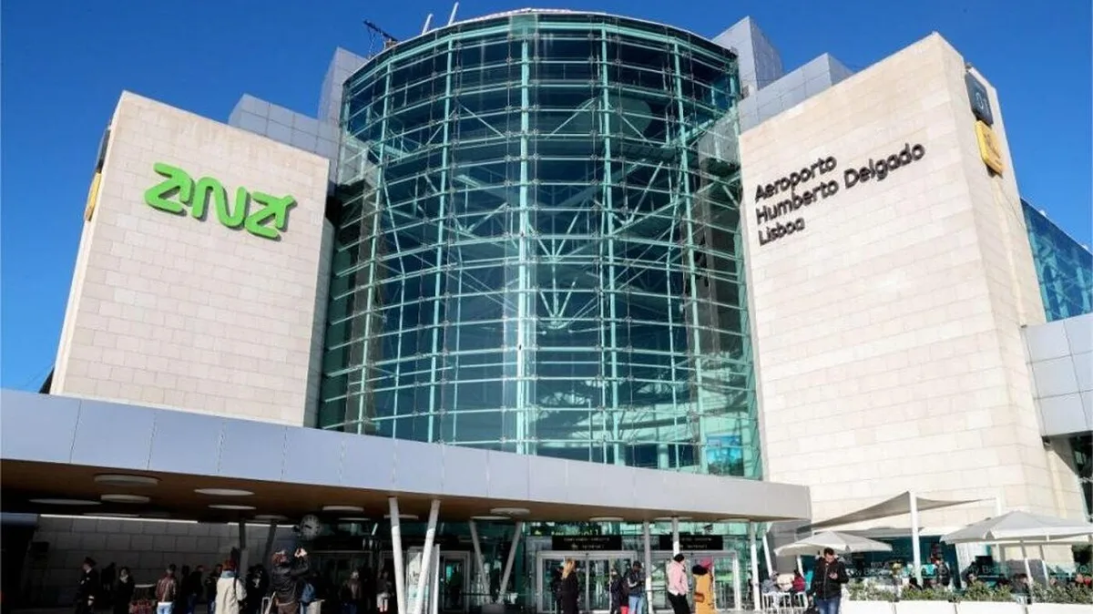Táxis no aeroporto de Lisboa vão ter preços fixos a partir de 16 euros. Afinal, quando entram em vigor?