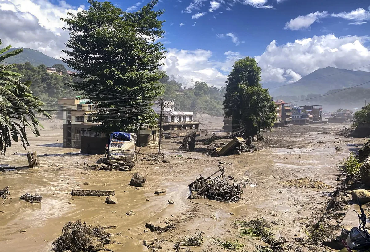 Nepal flash flood death toll rises to 724, nearly 2,500 remain missing