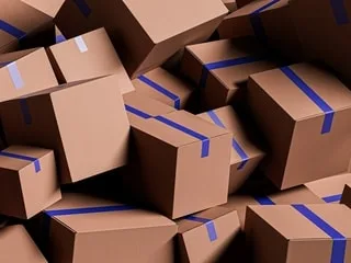 Cet influenceur indien, dépassé par le rythme des livraisons de cadeaux de ses abonnés, a dû quitter son domicile