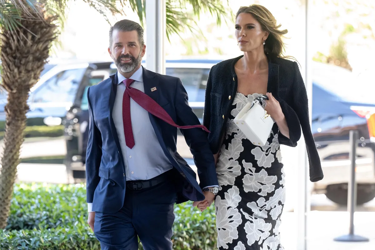 Le mariage du fils aîné de Donald Trump financé par un oligarque russe proche du Kremlin