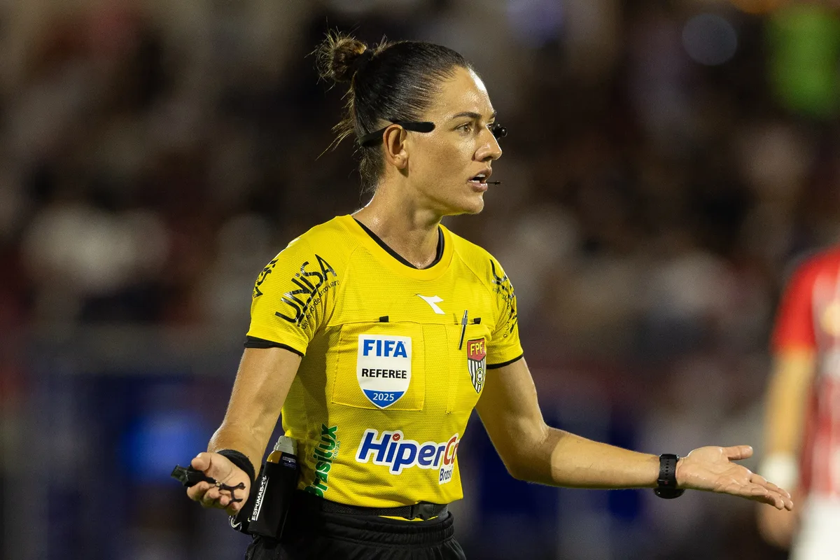 Trio de árbitras brasileiras apitará na Copa do Mundo sub-17, no Catar