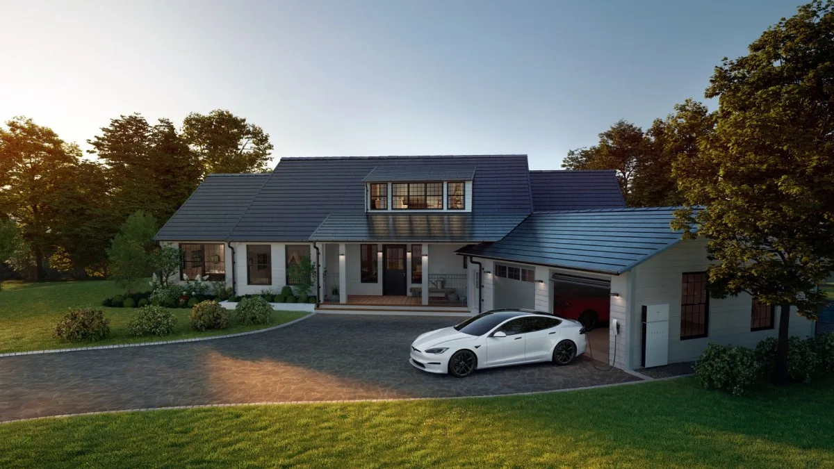 Dix ans après les promesses d’Elon Musk, Tesla enterre discrètement son « Solar Roof »