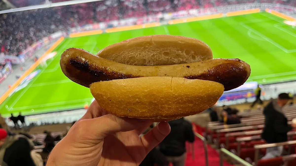 Nach Wurst-Wut der Fans - Bundesligist verlängert bestes Stadionstück