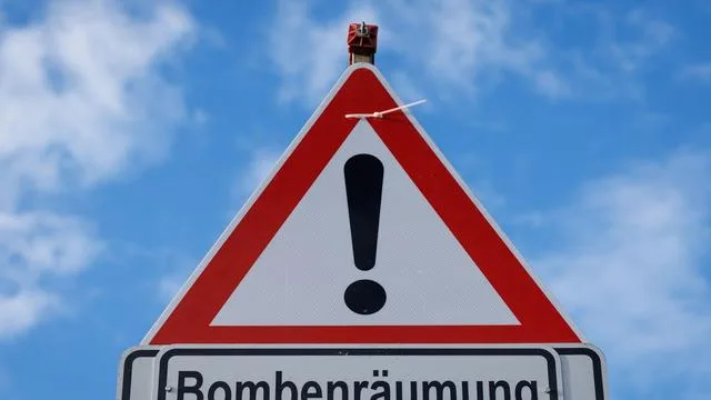 Aus dem Zweiten Weltkrieg: Drei Fliegerbomben gefunden: B10 wird gesperrt