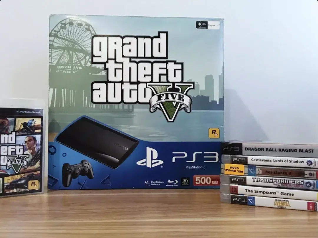 Relembre: esse era o bundle do PS3 com GTA 5 lançado em 2013