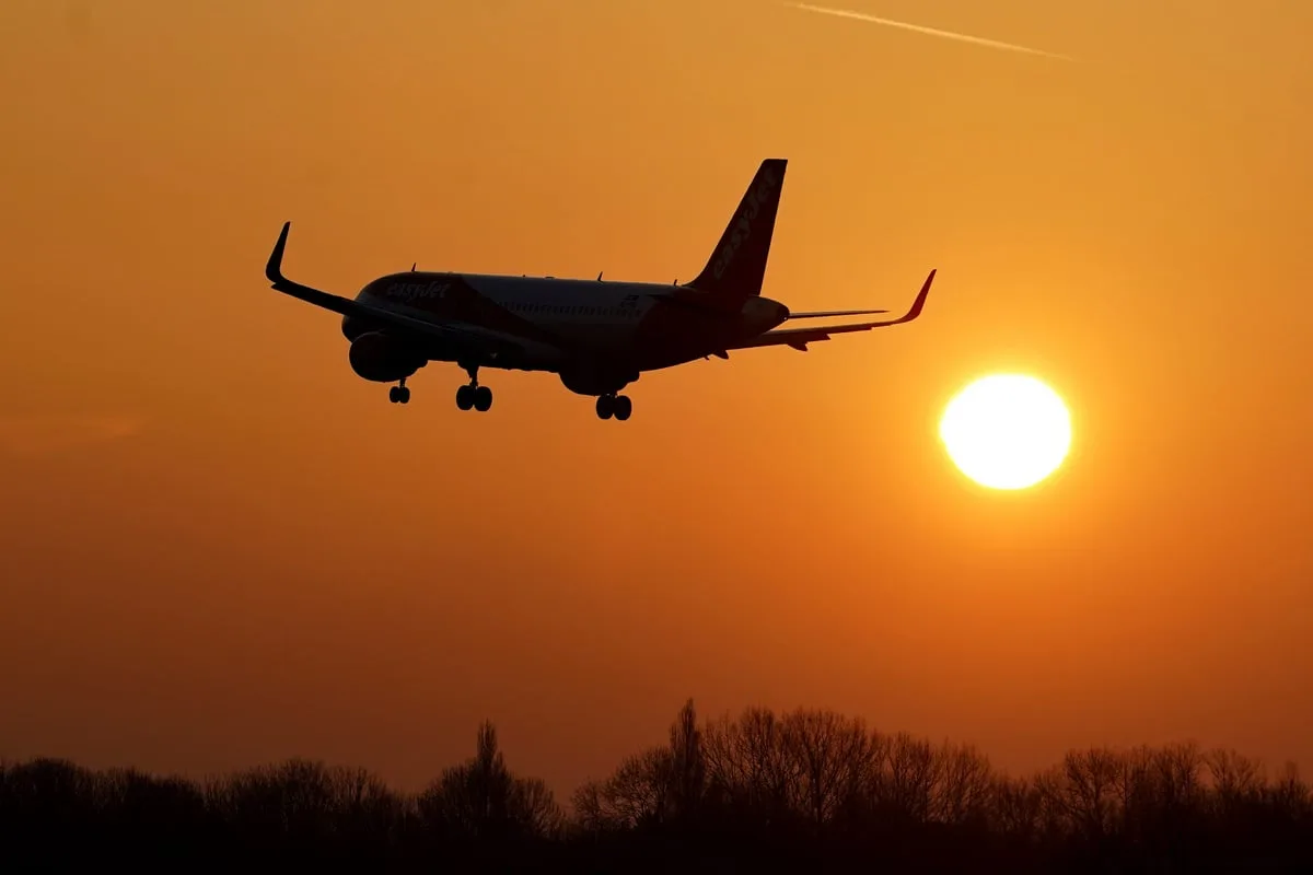 Gatwick profits fall as Iran war sees passenger numbers drop
