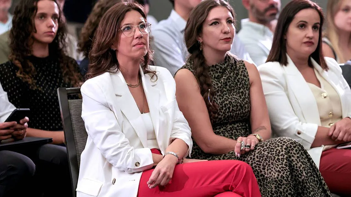 "Muitíssimo satisfeita" com aviso de Passos, Mariana Leitão insiste que é "urgente" reformar o país