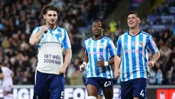 Penálti de Hornicek abre caminho para goleada do Coventry ao Newcastle