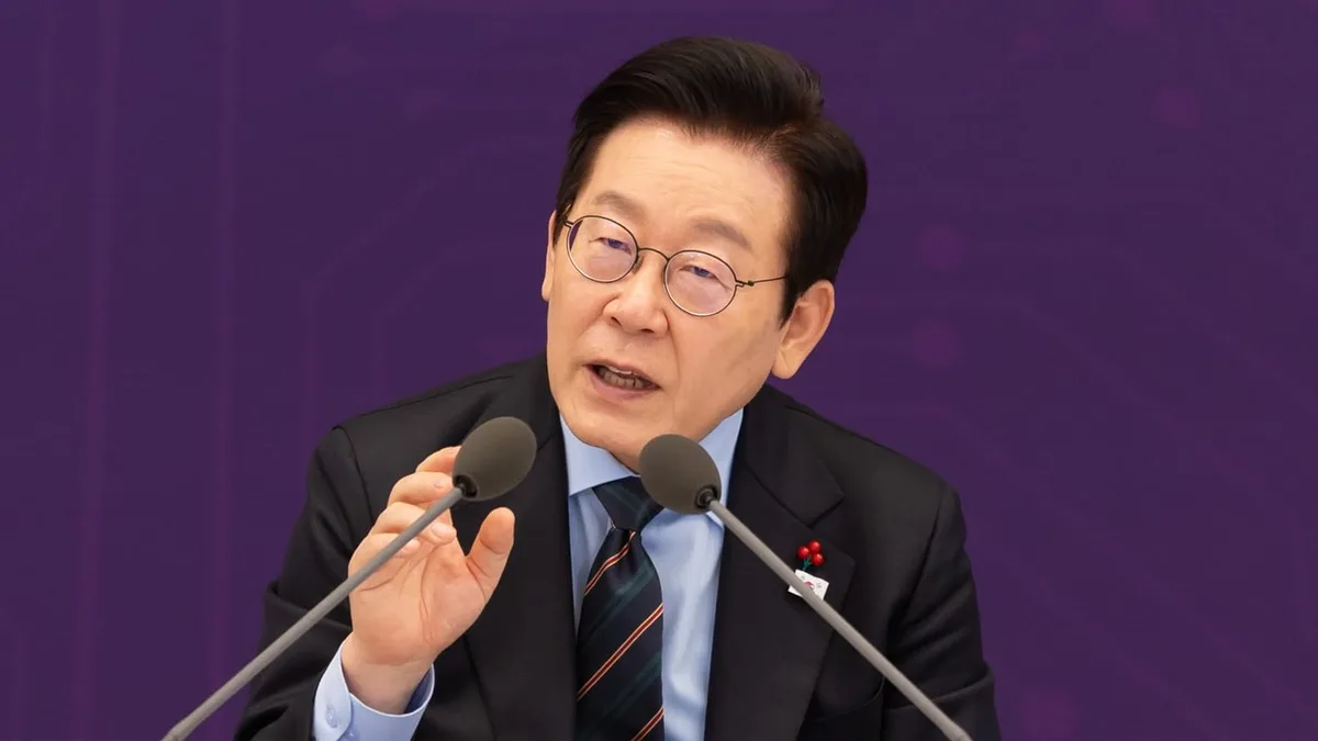 李대통령 지지도 7주 연속 하락한 38.9%… 취임 후 첫 30%대[리얼미터]