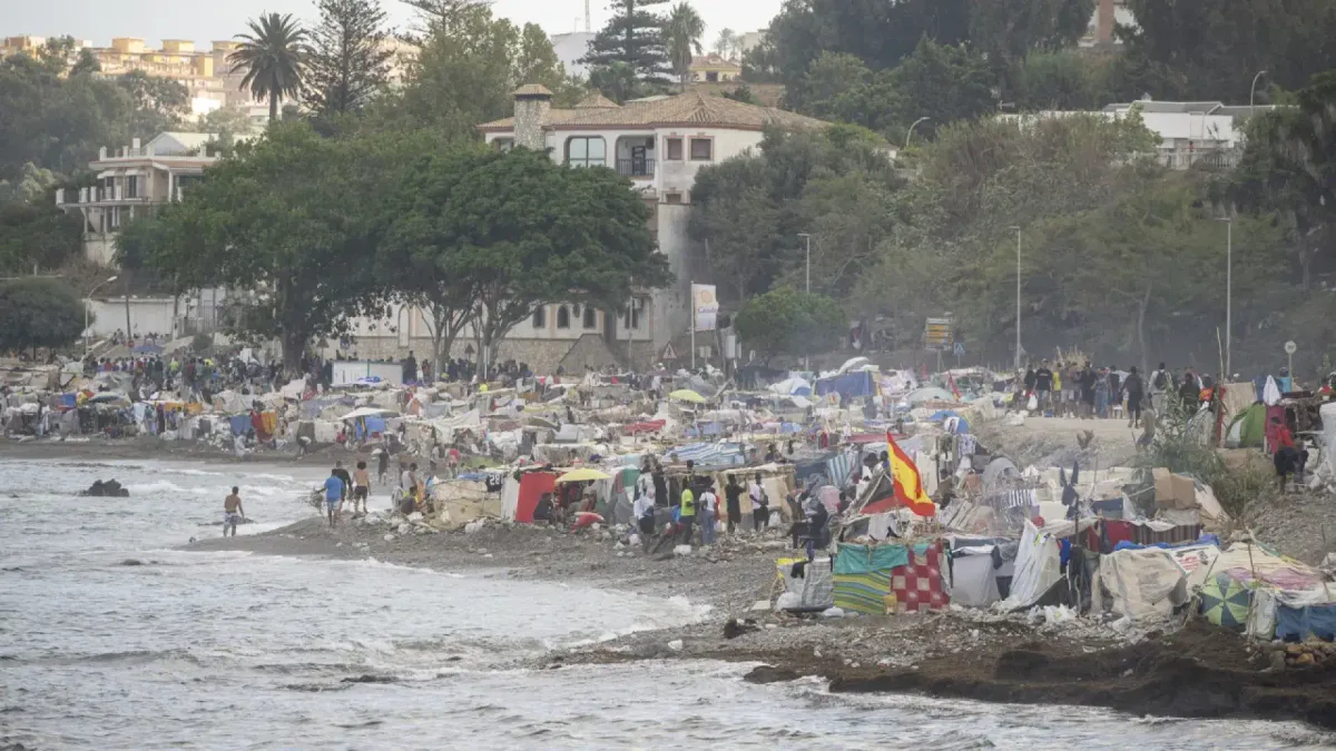 Bruselas reclama a Sánchez una "solución urgente" a la crisis en Ceuta: "Todos los migrantes tienen que volver rápidamente"