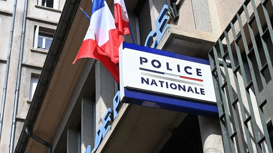 Rhône : un adolescent de 15 ans, soupçonné de préparer un projet terroriste contre son ancien lycée, mis en examen