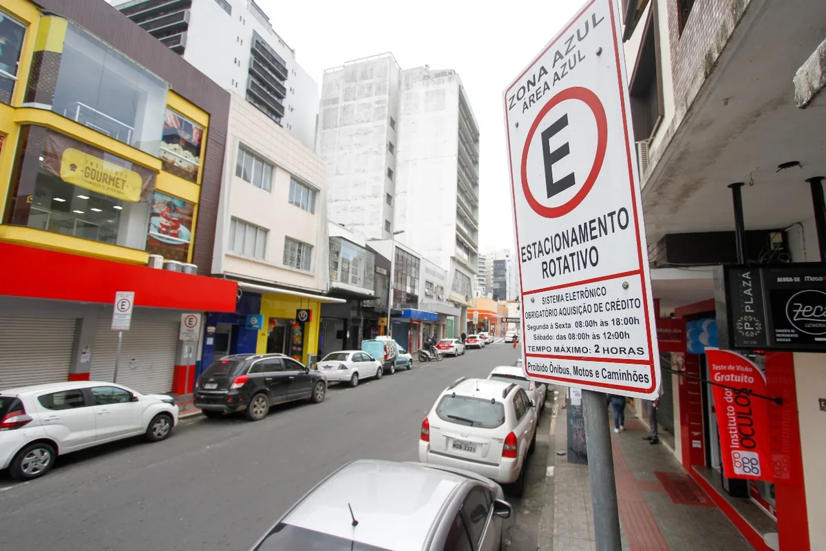 Florianópolis lançará novo edital para implementação da Zona Azul na capital e encerra estudo que gerou polêmica