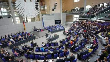 Lindholz kritisiert Frauenfeindlichkeit im Bundestag