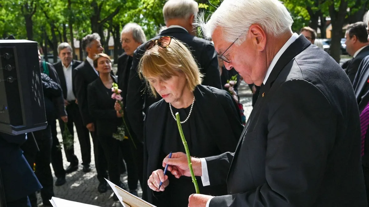 Gedenken: Bundespräsident bei Trauerfeier für Uwe-Karsten Heye