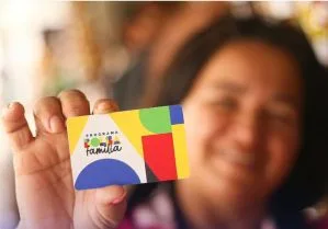 Quando cai o pagamento do Bolsa Família em outubro? Veja calendário e valores