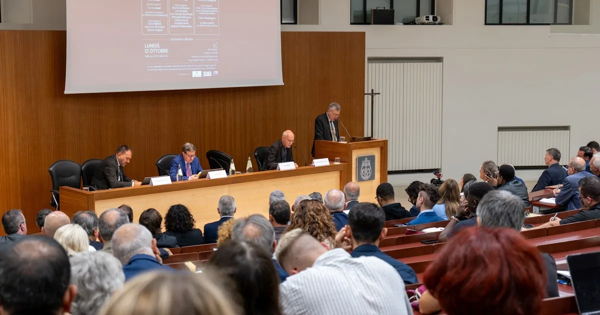 La defensa de la verdad frente a la inteligencia artificial, eje de un encuentro sobre periodismo y la encíclica Magnifica Humanitas