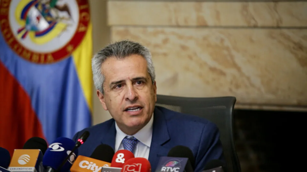 Tribunal Superior de Bogotá legalizó la captura del exministro Luis Fernando Velasco por su presunta participación en el escándalo de corrupción en la Ungrd