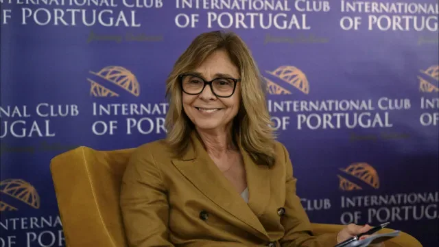 Ministra da Saúde apela para dádivas de sangue: "Salvamos muitas vidas"