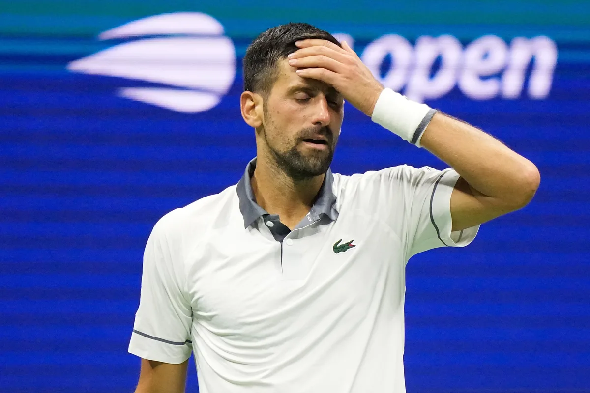 Djokovic sufrió vómitos y náuseas durante el partido que perdió con el argentino Navone