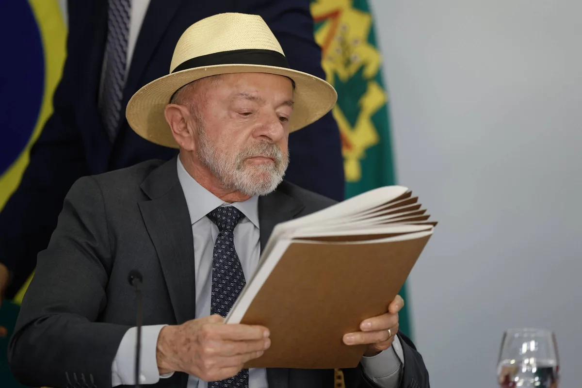 Governo Lula tenta expandir contratação de MEIs por ministérios e estatais perto da eleição