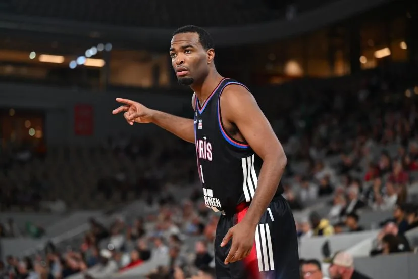 Artisan de la qualification en finale de la Supercoupe, TJ Warren a réussi sa première avec Paris