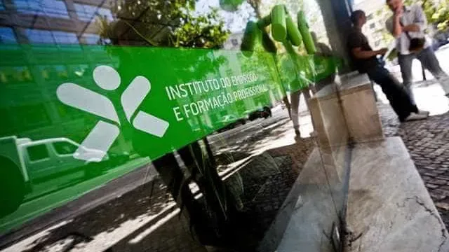 OE2027. Taxa de desemprego prevista em 5,8% em 2026 e 5,7% em 2027