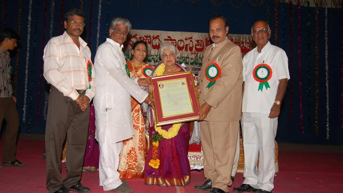 Sowcar Janaki had special attachment with heritage city: Gurajada Samskrutika Samakhya