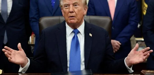 Trump amplia ataques e diz que derrotas no Supremo tiraram dinheiro dos EUA