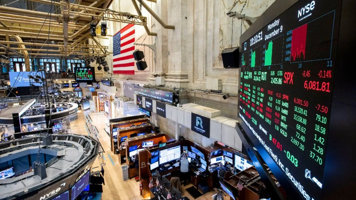 Wall Street sufrió su quinta caída en 6 ruedas, presionado por tecnológicas y un petróleo imparable