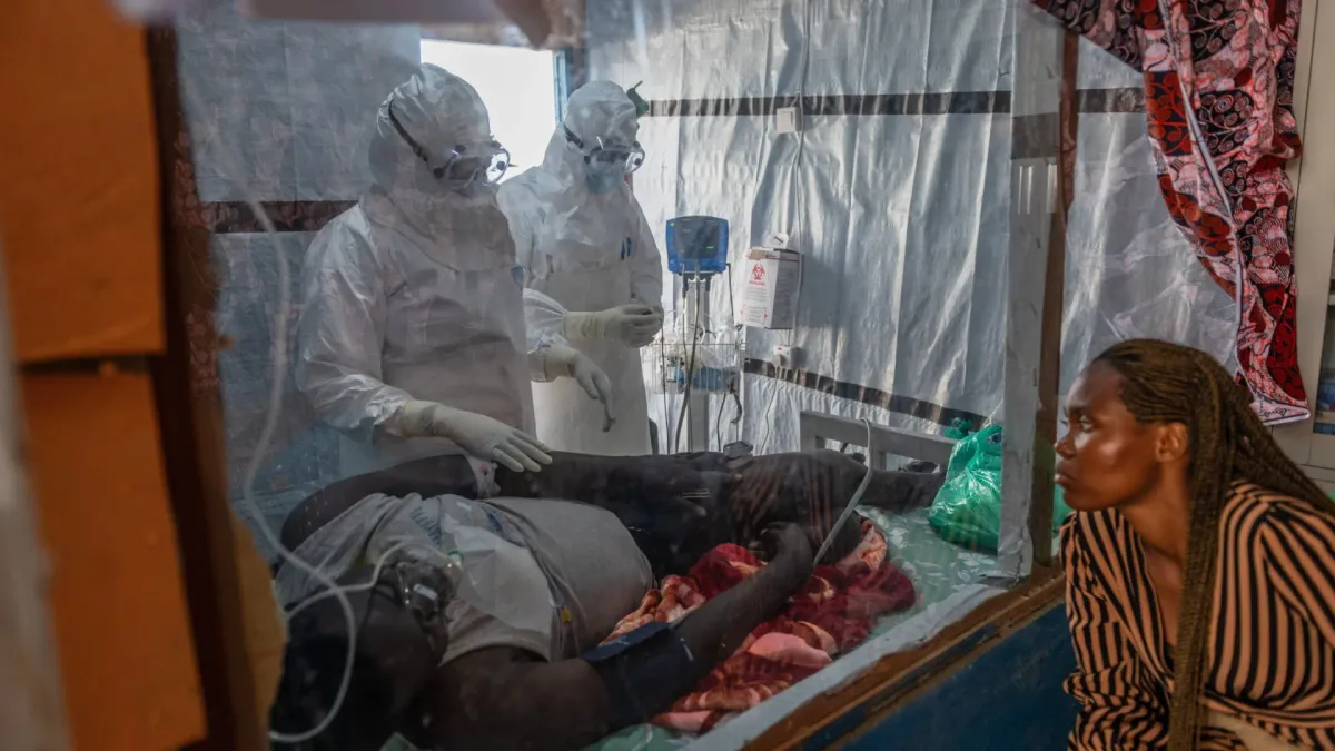 El brote de ébola en el Congo roza ya los 3.000 muertos y más del doble de contagios