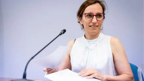 García recupera el "ignorancia o mala fe" para reprender el confinamiento de Feijóo: "No tiene respaldo científico"