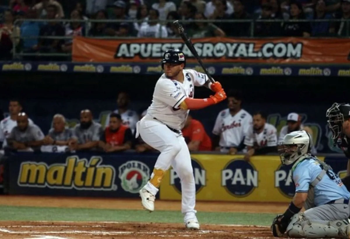 Caribes castigó a Tiburones con par de jonrones de Omar Alfonzo y Cardenales superó a Águilas
