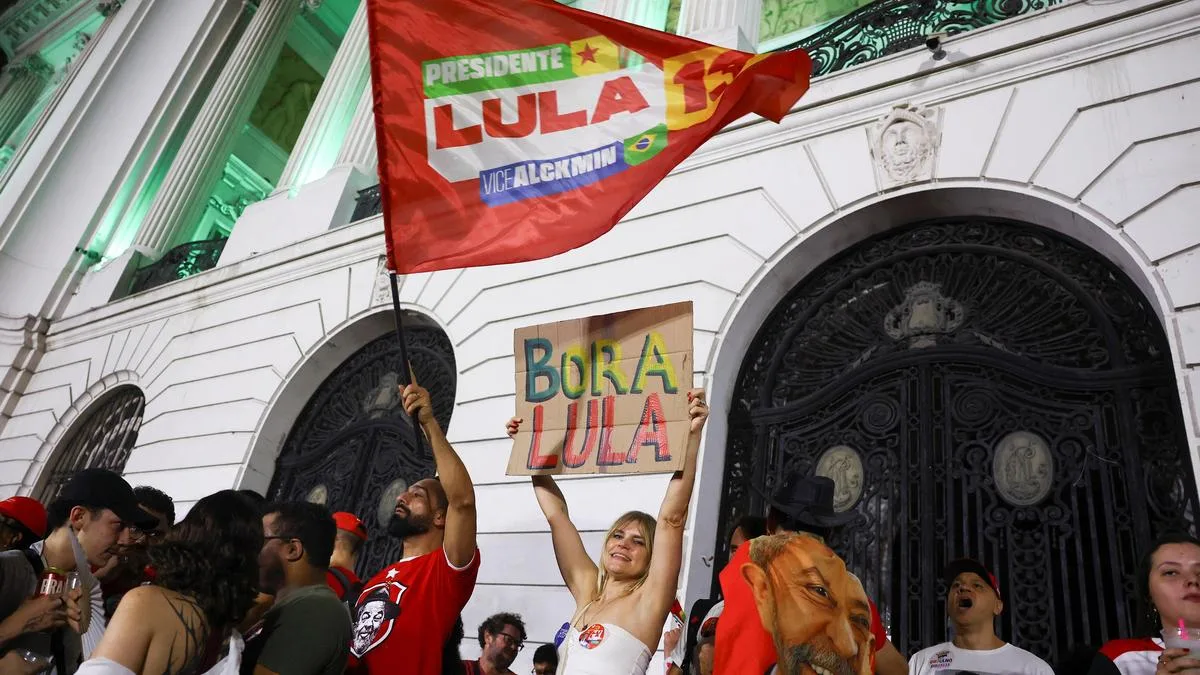 Brazil’s Flavio Bolsonaro beats polls in presidential vote, faces Lula in runoff