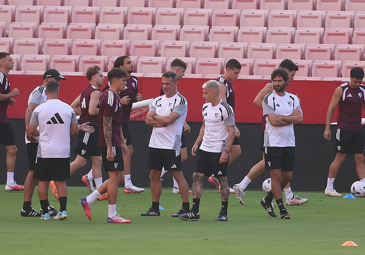 Alineaciones probables del Athletic de Bilbao - Sevilla de LaLiga EA Sports 2026-27: onces y banquillo de suplentes