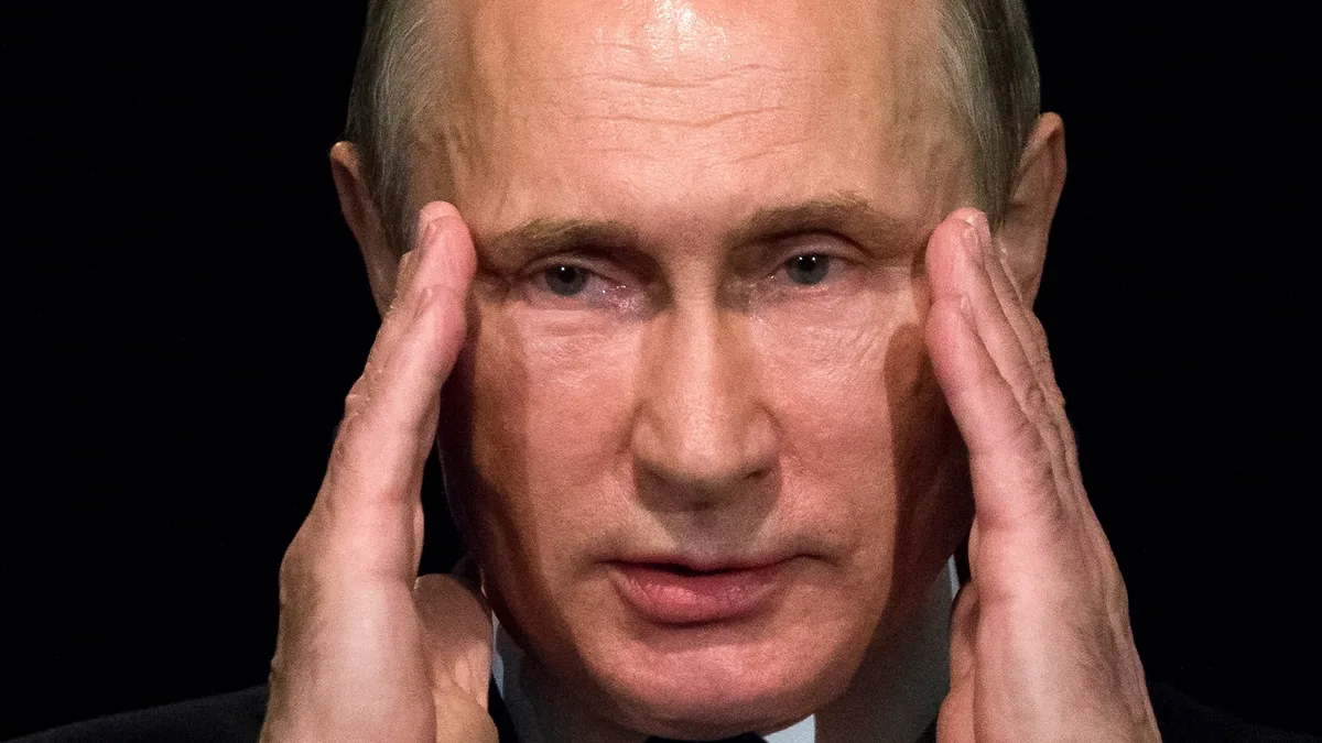 Russian State Bank Economist Warns of Social Crisis Over War Costs