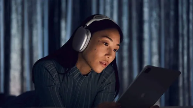 Samsung prepara novo fone over-ear para rivalizar com o AirPods Max