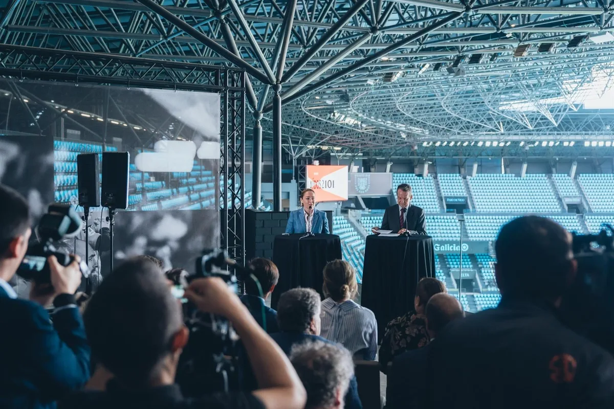El RC Celta y el Concello de Vigo formalizan la concesión para 50 años del Estadio Abanca Balaídos