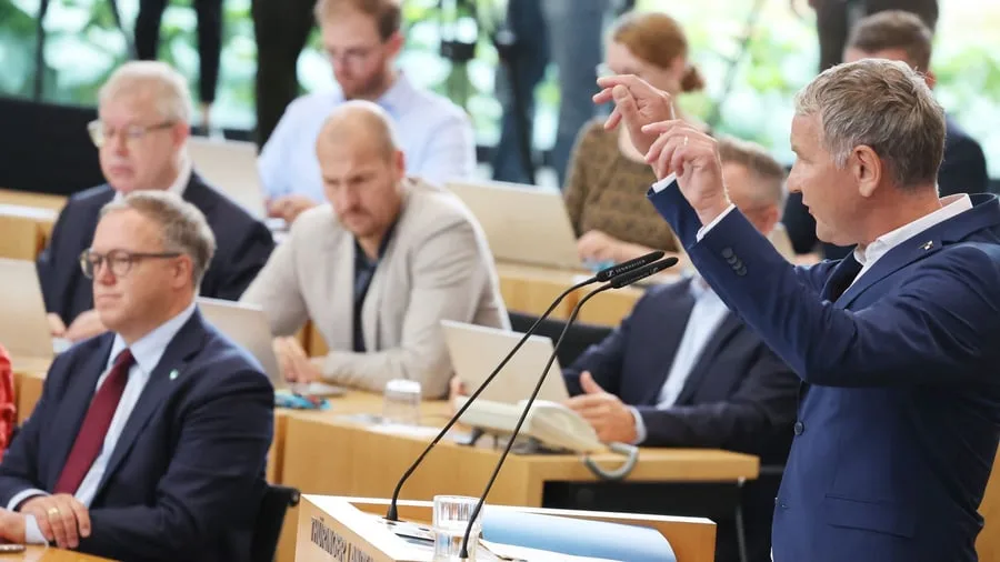 Thüringer Landtag: Höcke kann Voigt nicht stürzen - aber er sät Unsicherheit