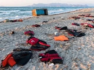Grèce : un mort et 25 disparus dans le naufrage d’une embarcation de migrants