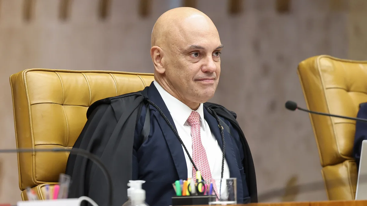Moraes prova que não tem defesa
